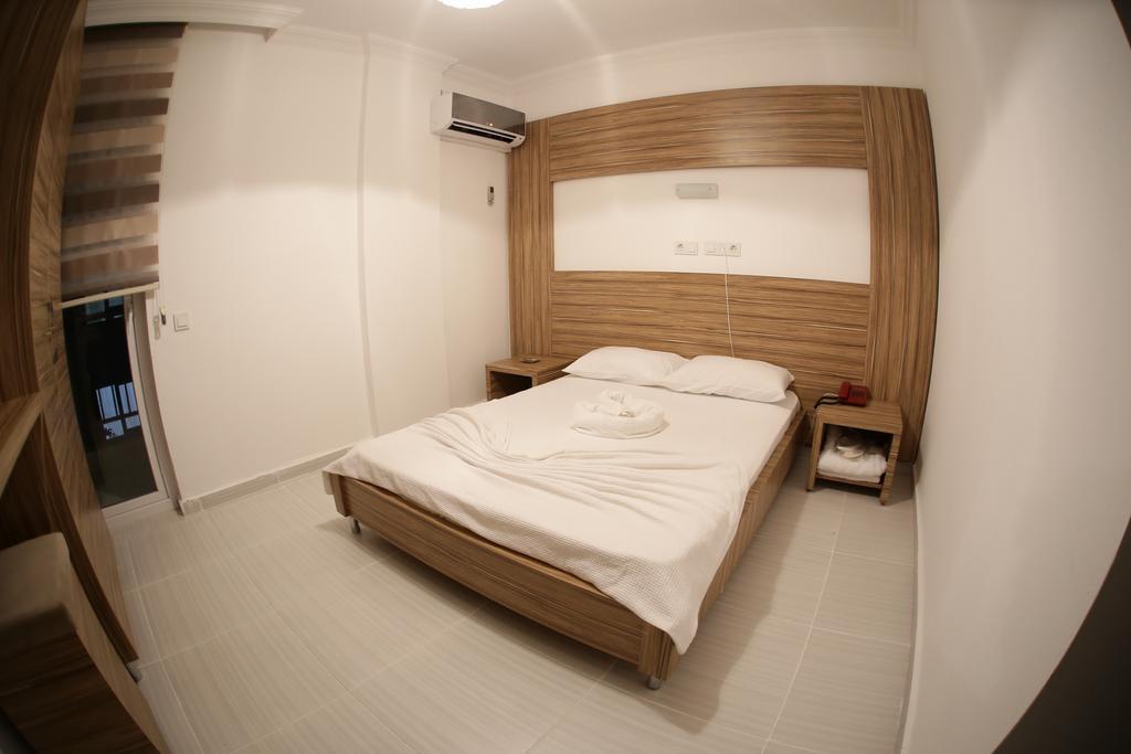 Araucaria Pension Antalya Bilik gambar